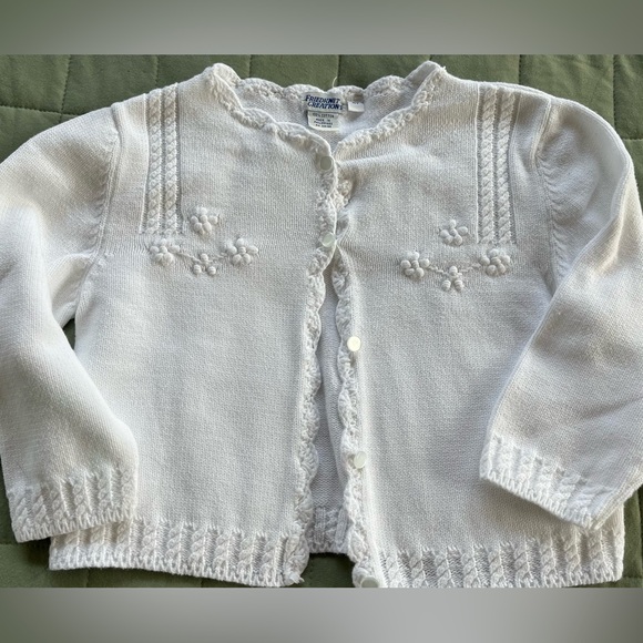Friedknit Creations Vintage White Cotton Cardigan with Floral Details Size 4T - Picture 1 of 13